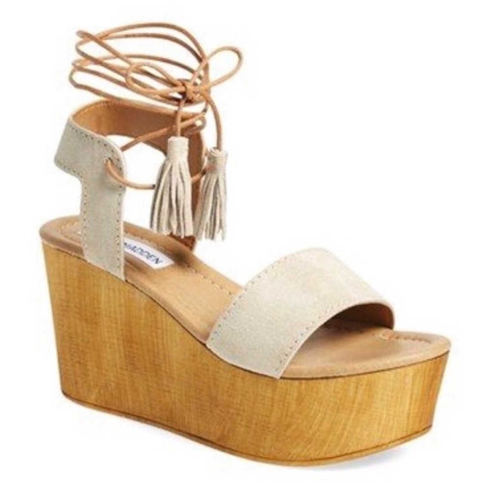 Steve Madden Shannon lace up wedges - size 7, bone suede colour